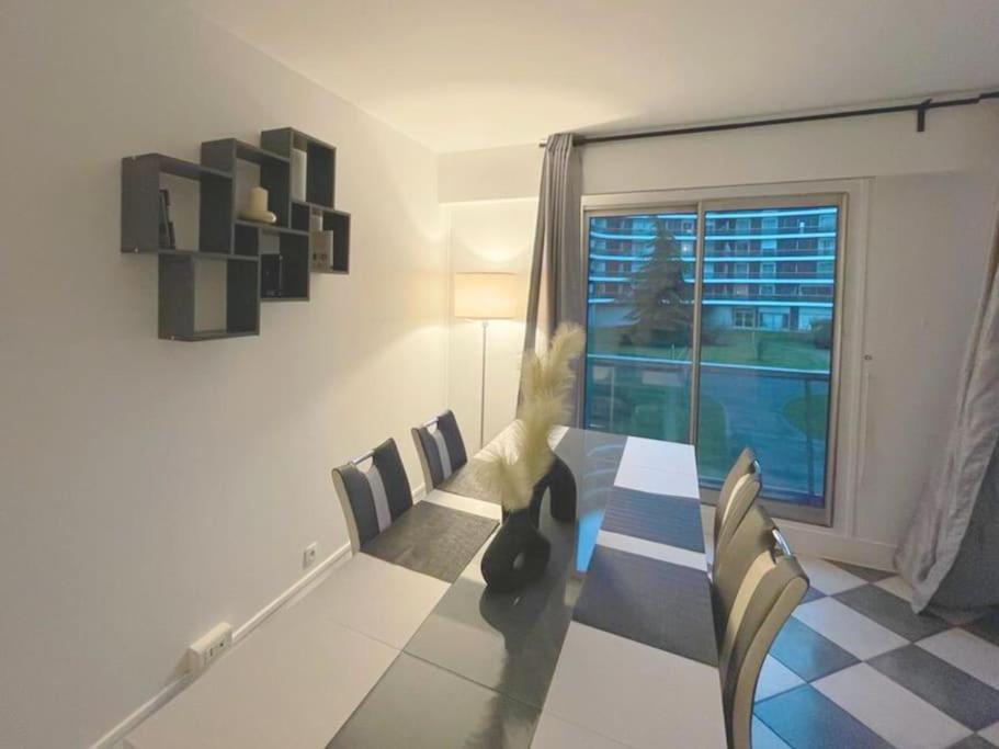 Апартаменты 9 Min From Chateau De Vincennes - Paris & Disney Сен-Морис Экстерьер фото